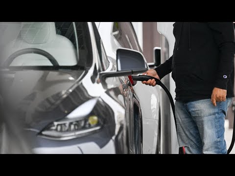 California&#039;s Electric Car Ban Sparks Congress Fury Over Fossil Fuel Future